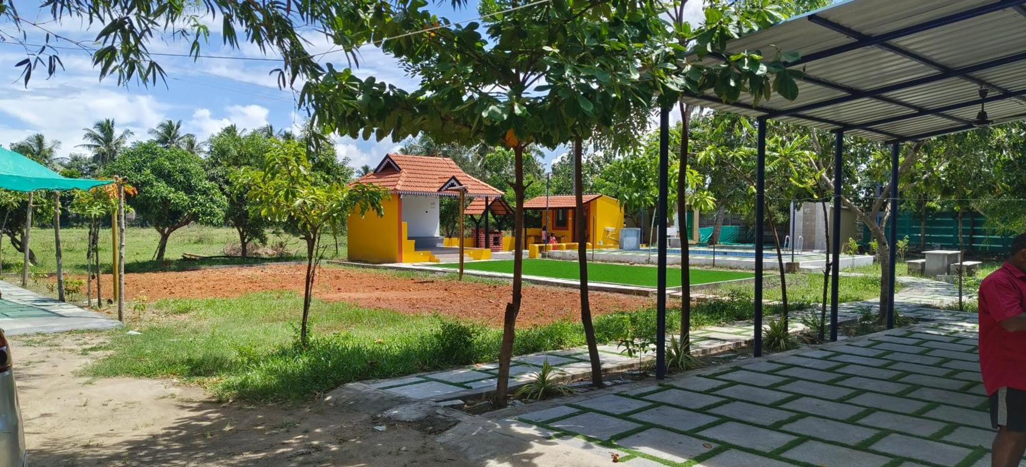 The Farm Crest, Ecr Kadallur Kūvattūr Esterno foto